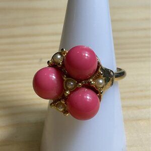 Vintage Gold Tone Round Pink Coral Center Pearls Adjustable Ring